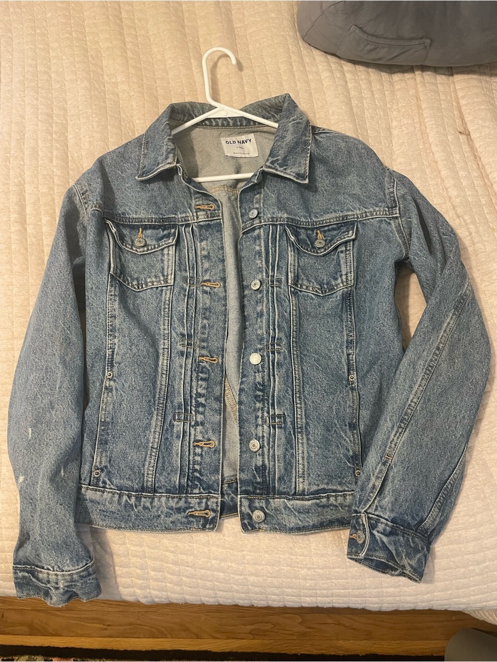 Old Navy Light Blue Denim Trucker Jacket - Women's